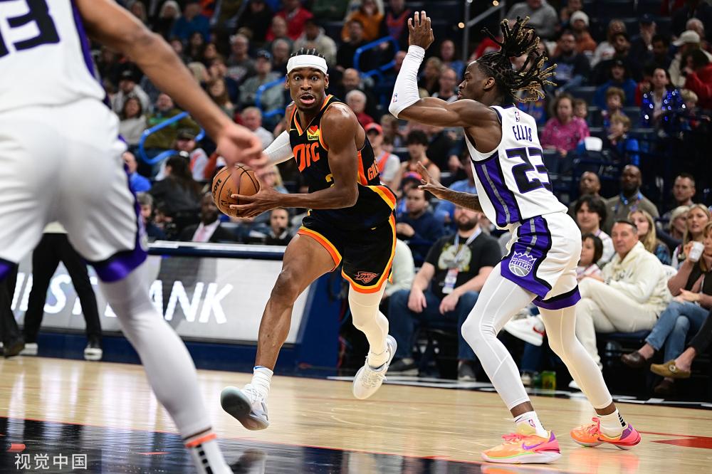 他们凭借坚 他们凭借坚