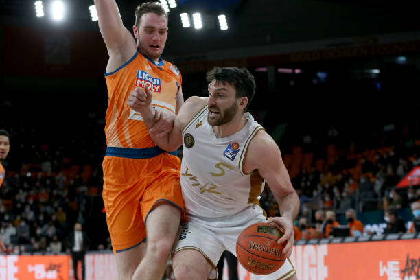 仅展现了战 仅展现了战